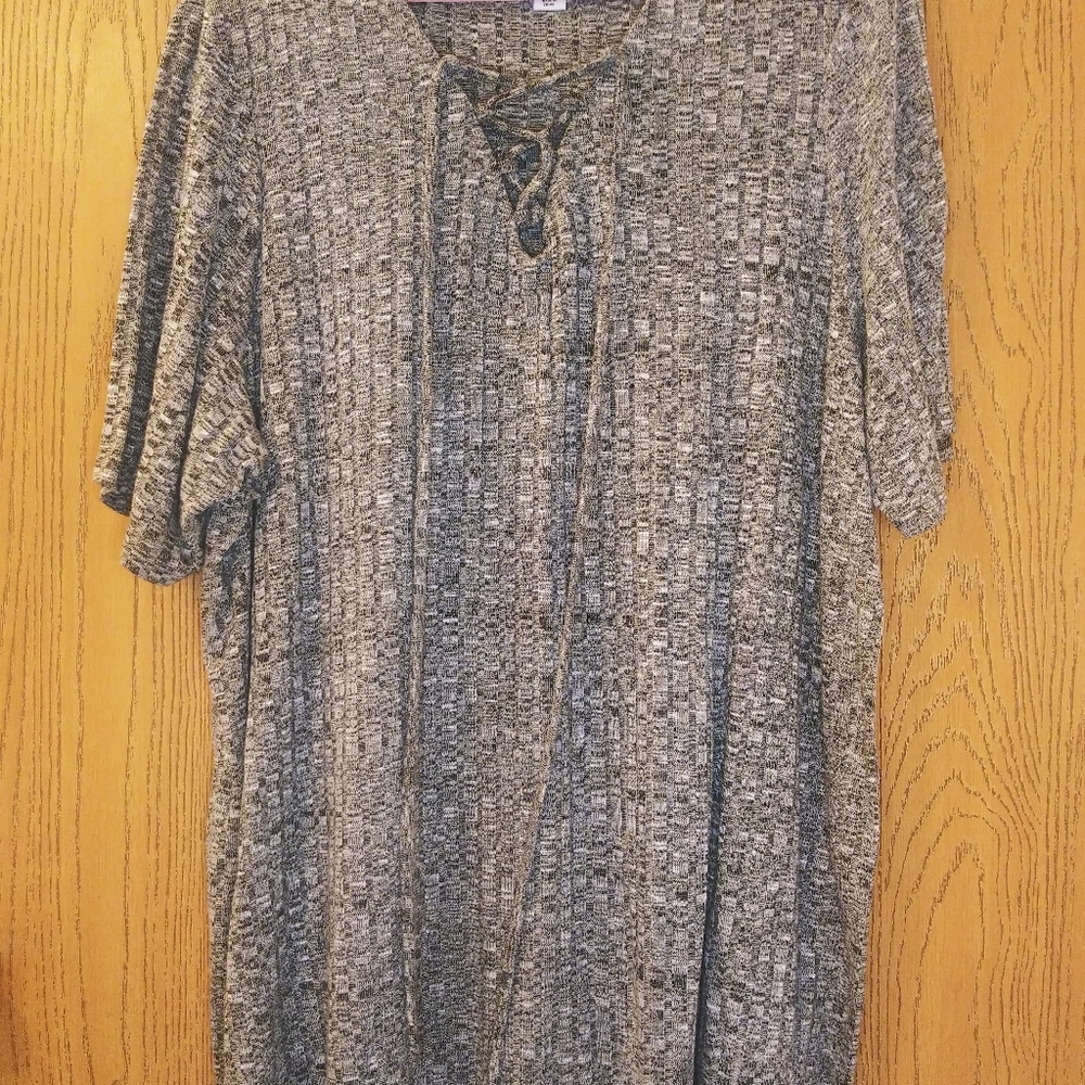 Ava and Viv Gray Top - Plus Size Tunic 2X